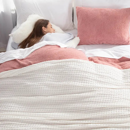❄️Cooling Bamboo Waffle Blanket - Soft Breathable Throw for Hot Sleepers